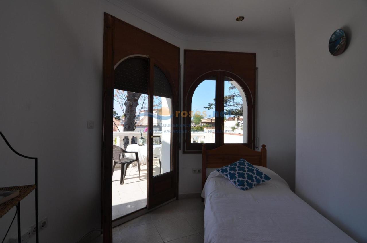 Rnet - Requesens Casa vacanze
